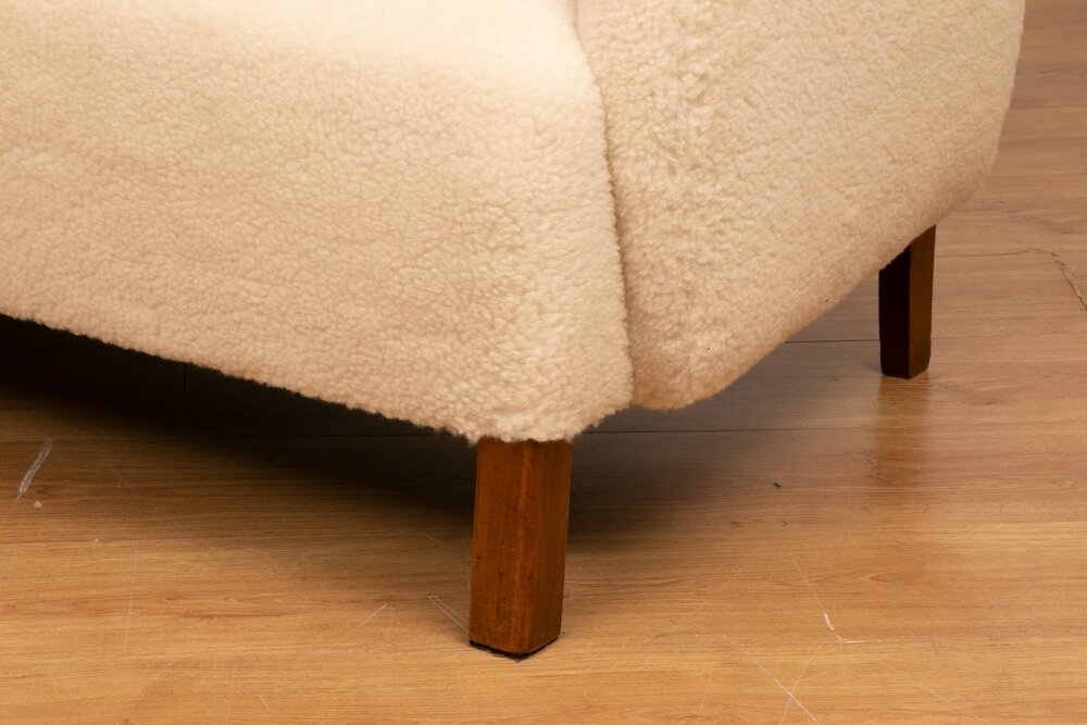 1940s-sofa-in-lambs-wool_35948d_14.jpg