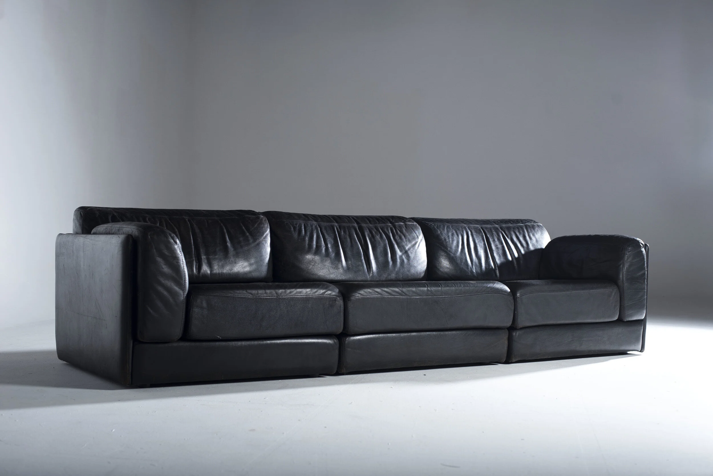Sofa-2.jpg