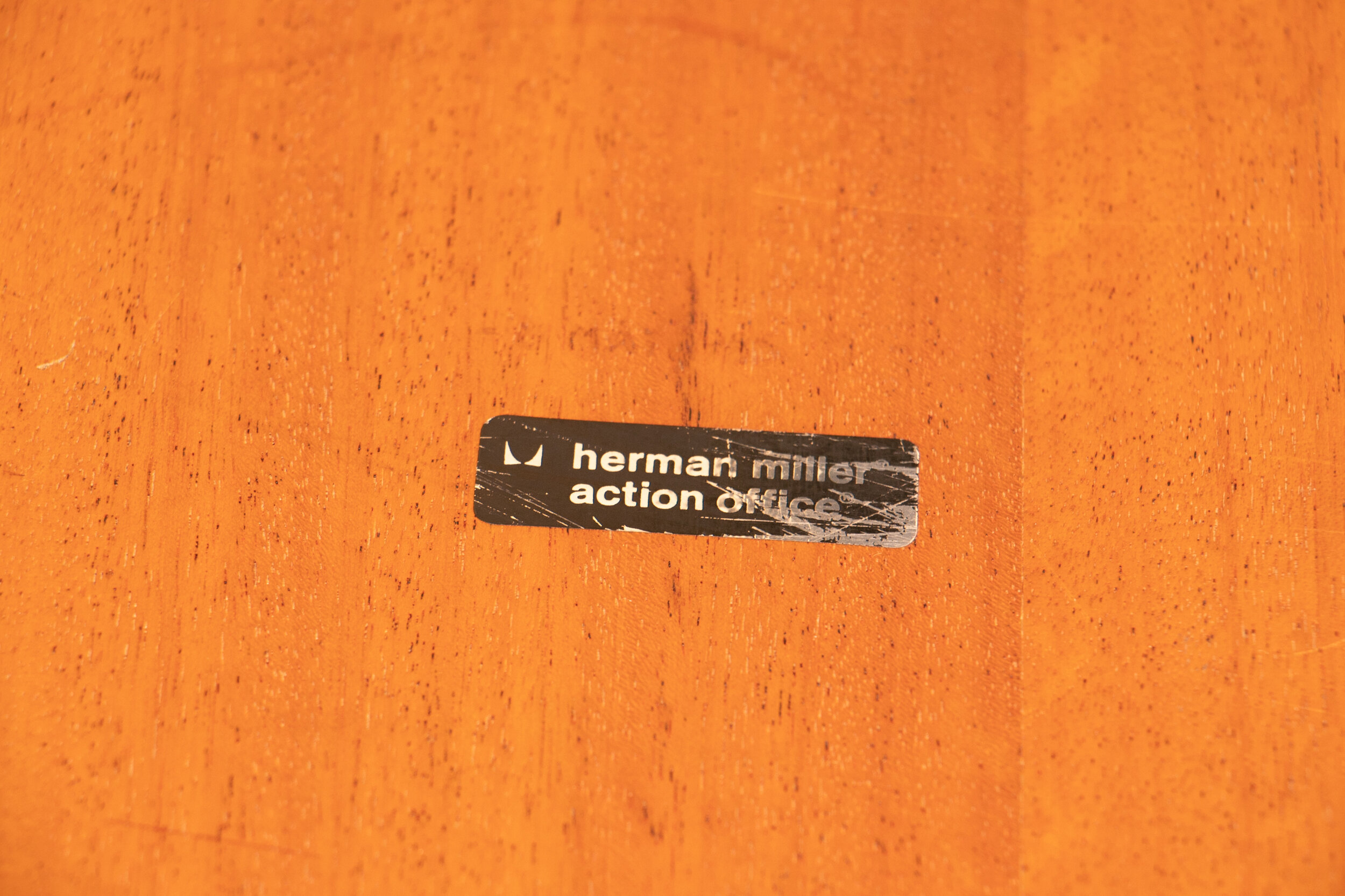 herman-miller-dining-table-by-knoll_14_36306b.jpg