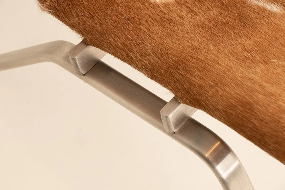 pk-chair-in-cowhide-chrome_14_36356g.jpg