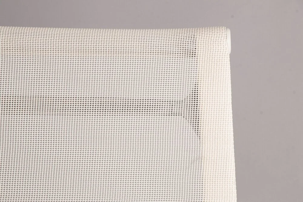 vitra-eames-aluminium-mesh-chair_14_36627h.jpg
