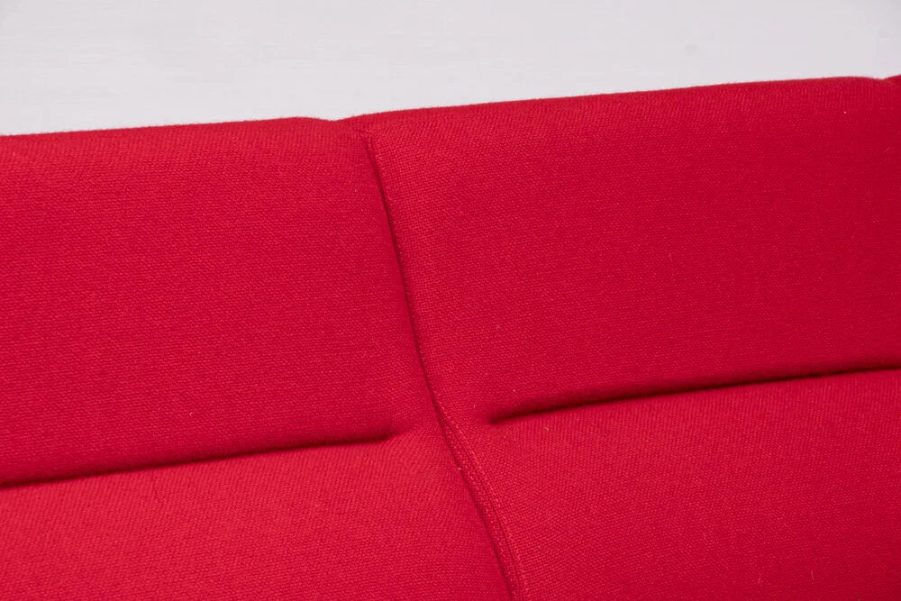 red-fritz-hansen-sofa_14_36994f.jpg