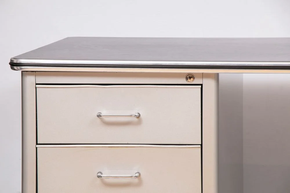 vintage-conran-chrysler-desk_14_38126b.jpg