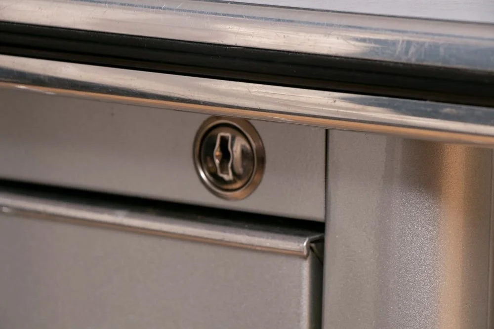 vintage-conran-chrysler-desk_14_38126i.jpg