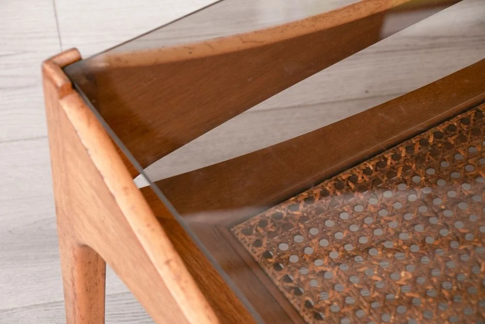 midcentury-glass-rattan-coffee-table_14_38360f.jpg