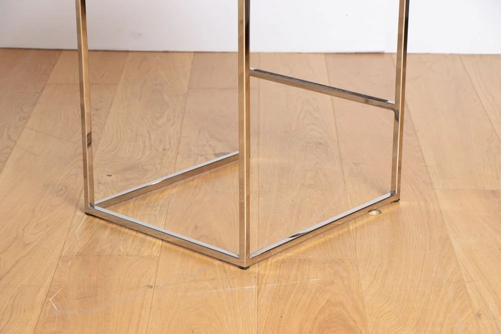 estee-lauder-shop-stool_14_41759h.jpg