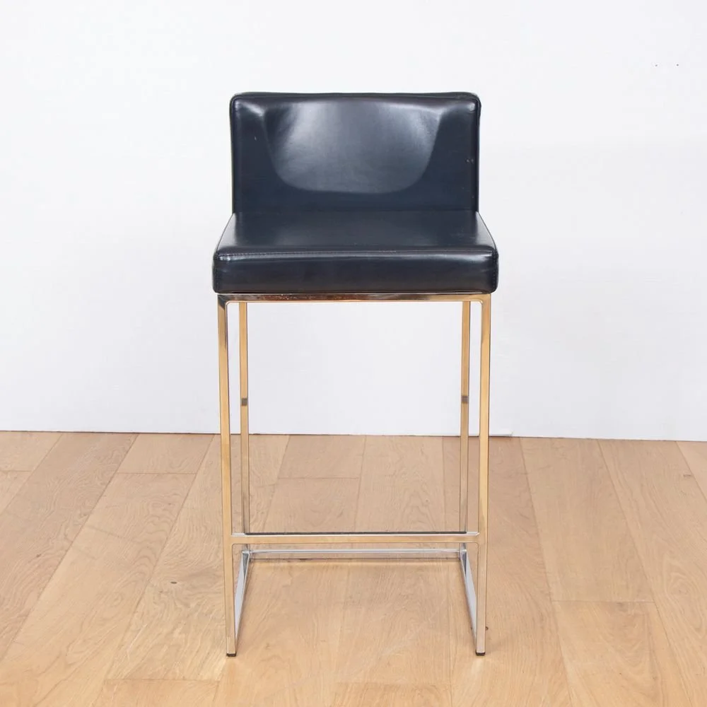 estee-lauder-shop-stool_14_41759d.jpg