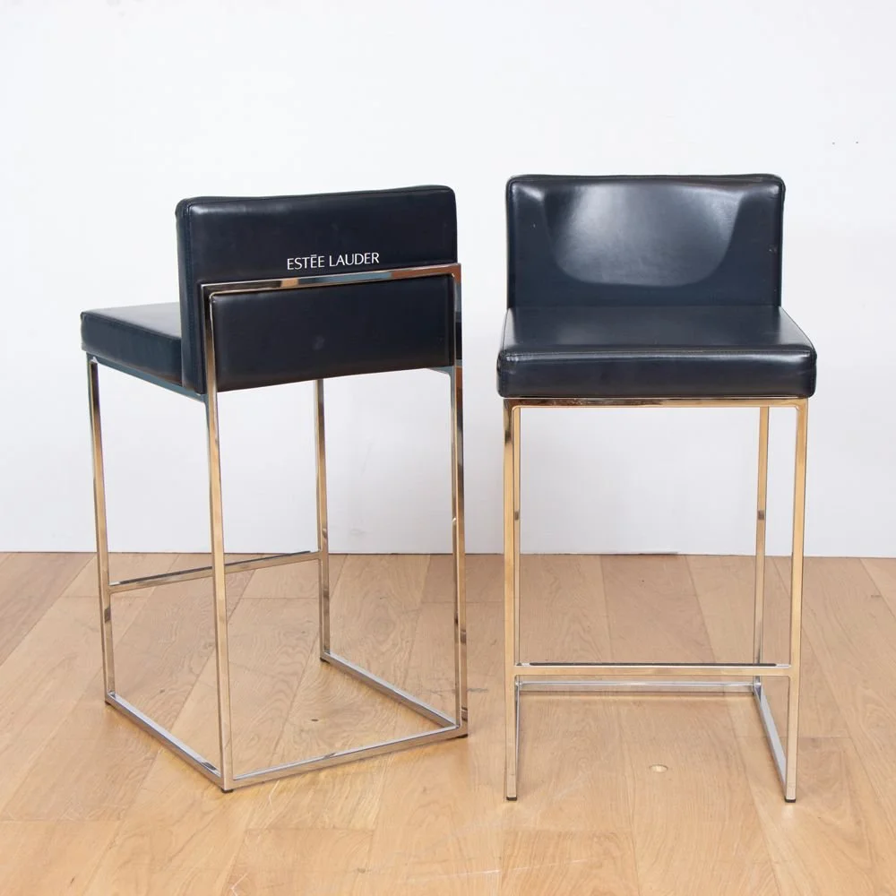 estee-lauder-shop-stool_14_41759b.jpg
