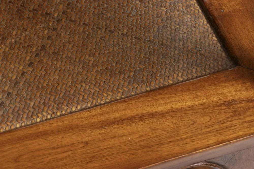 chinese-vintage-horseshoe-chair_14_42750j.jpg.jpg
