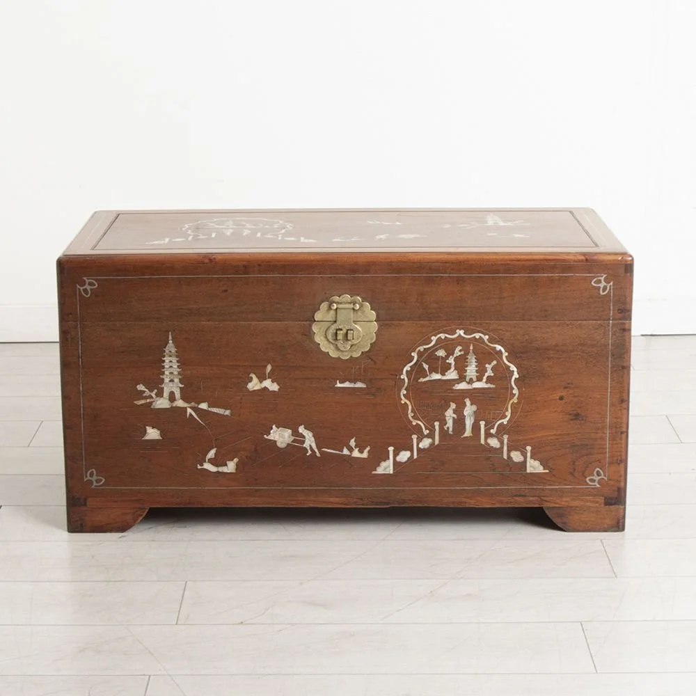 chinese-hardwood-trunk-c1920_50_42986a.jpeg