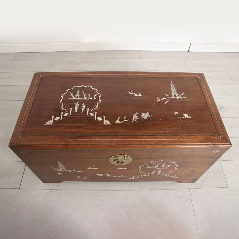 chinese-hardwood-trunk-c1920_50_42986b.jpeg