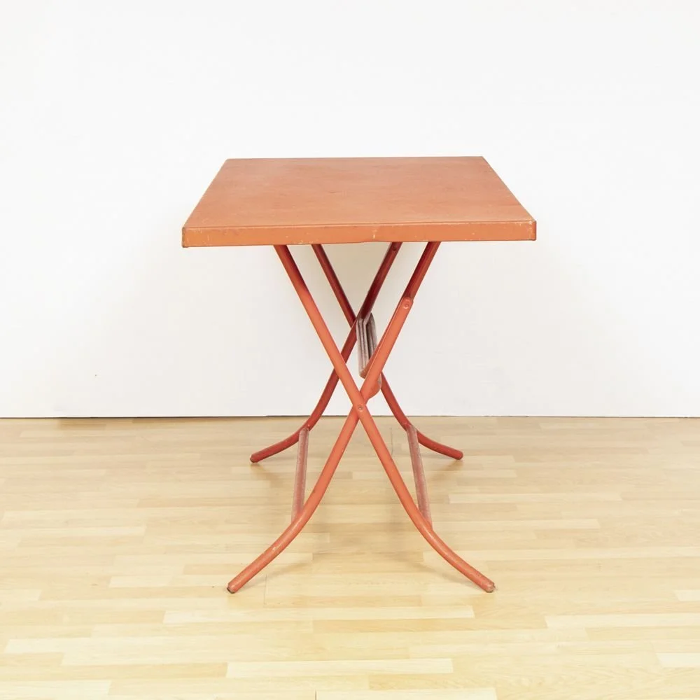 1960s-metal-french-cafe-outdoor-table-in-red_14_44504h.jpeg