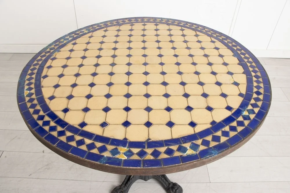 mosaic-garden-table_14_44565k.jpg