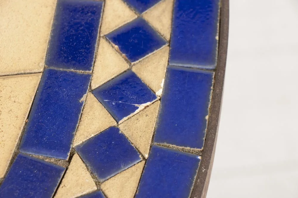 mosaic-garden-table_14_44565m.jpg