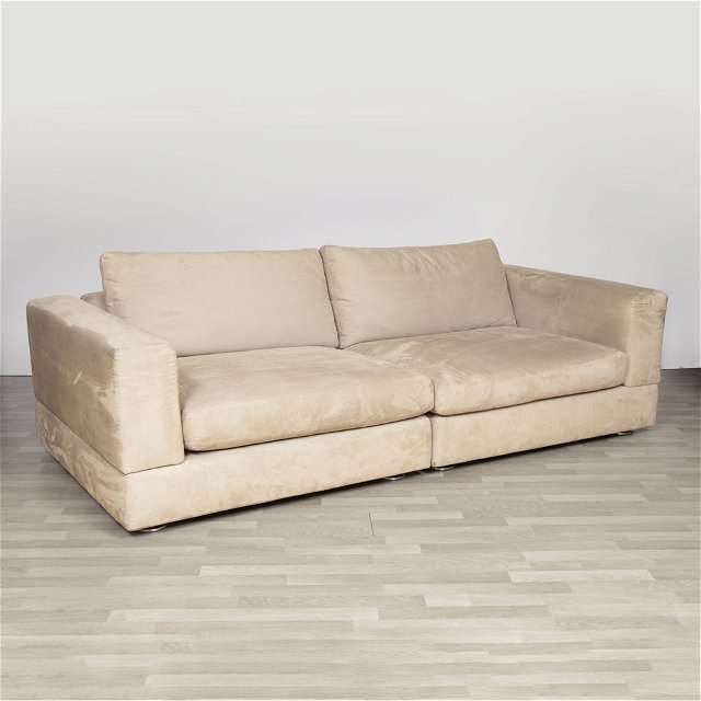 minotti-hansen-suede-3-seater-sofa_14_44624b-2.jpeg