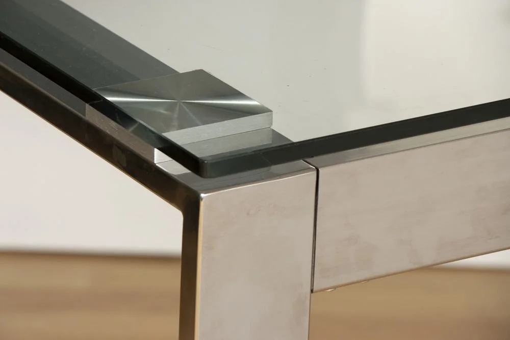 vintage-ikea-perspex-table-and-chairs_14_44628e.jpeg