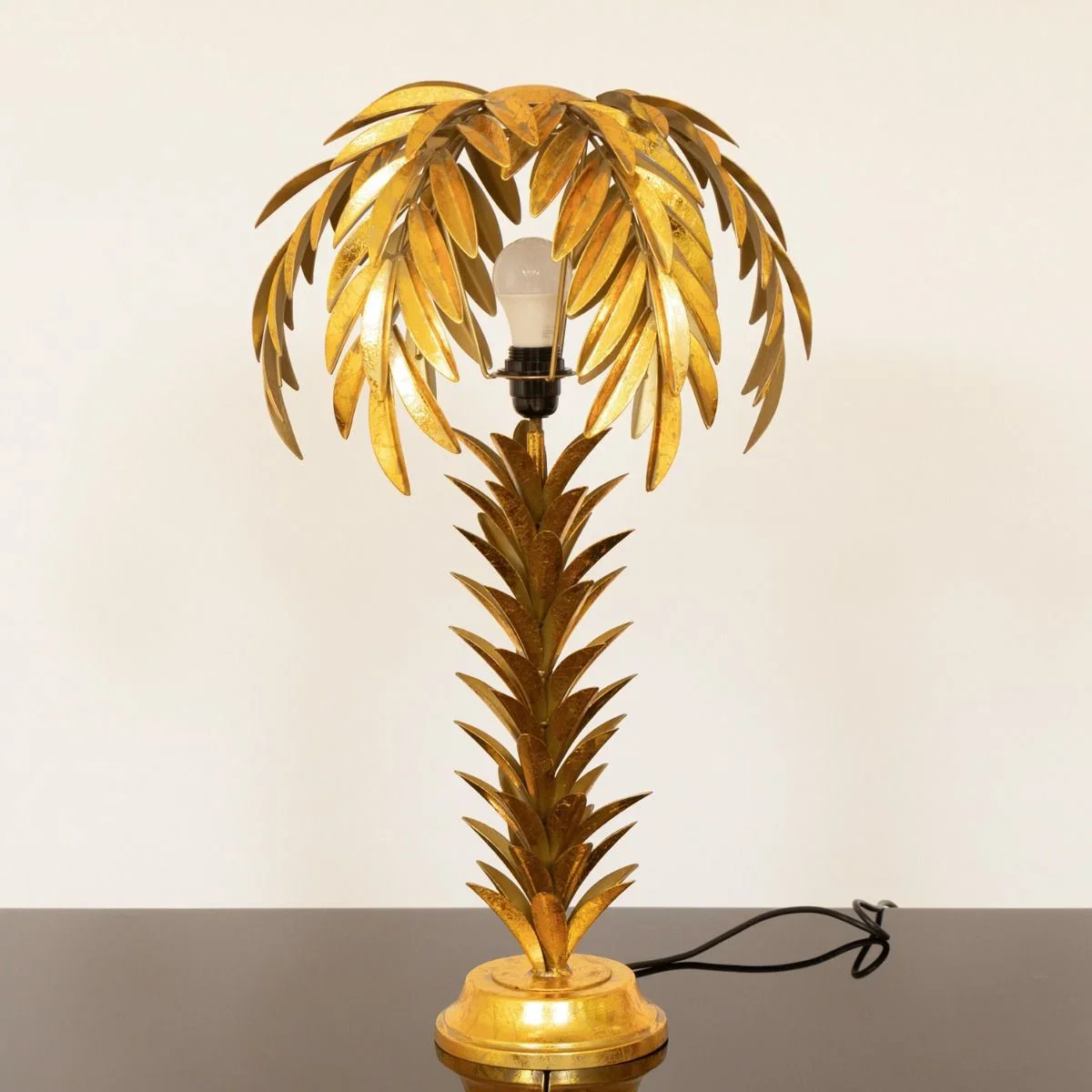 gold-tone-palm-tree-table-lamp_14_49168a_primary.webp