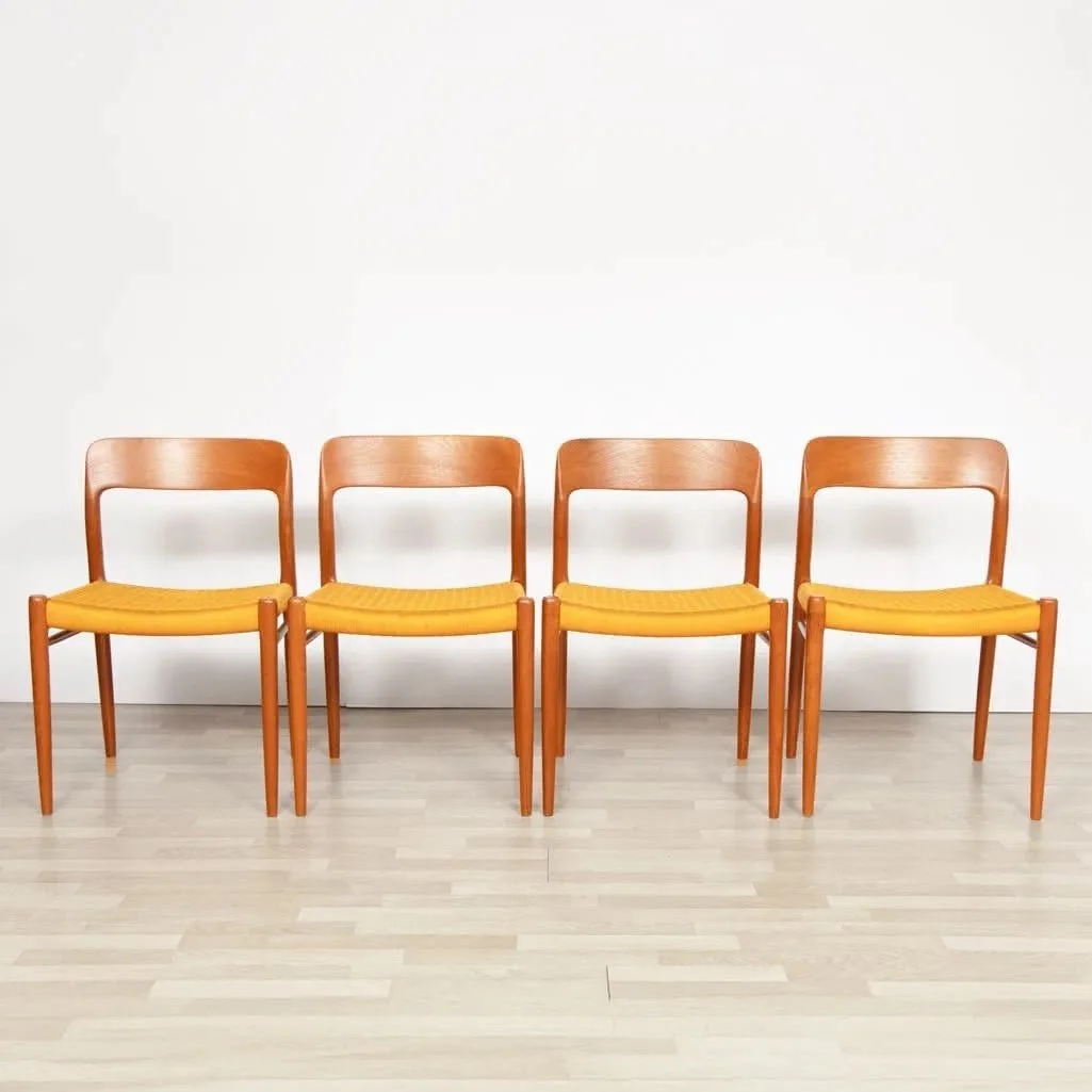 set-of-4-model-75-dining-chairs-in-oak-by-neils-moller_14_47284a.jpg.jpeg