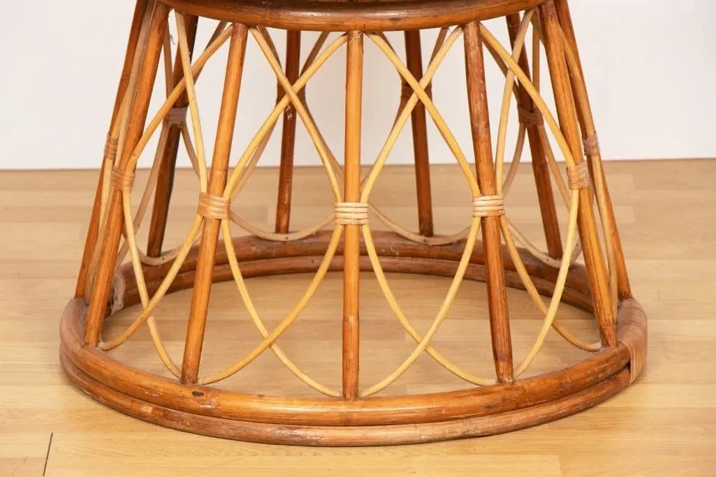 emmanuelle-swivel-peacock-chair_14_47285e.jpg.jpeg