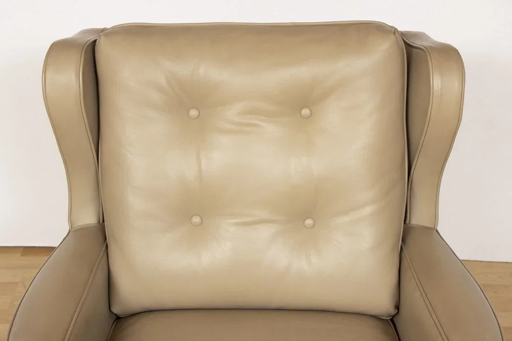 1920s-lounge-chair-in-leather_14_44503h.webp