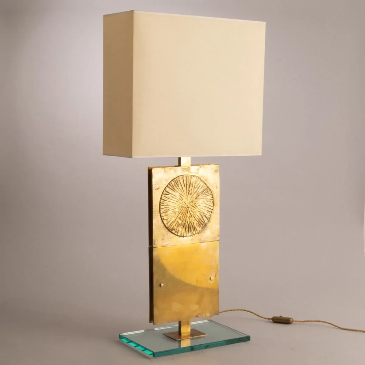 brutalist-bronze-monolith-table-lamp-c1985_14_48531_02_primary.webp