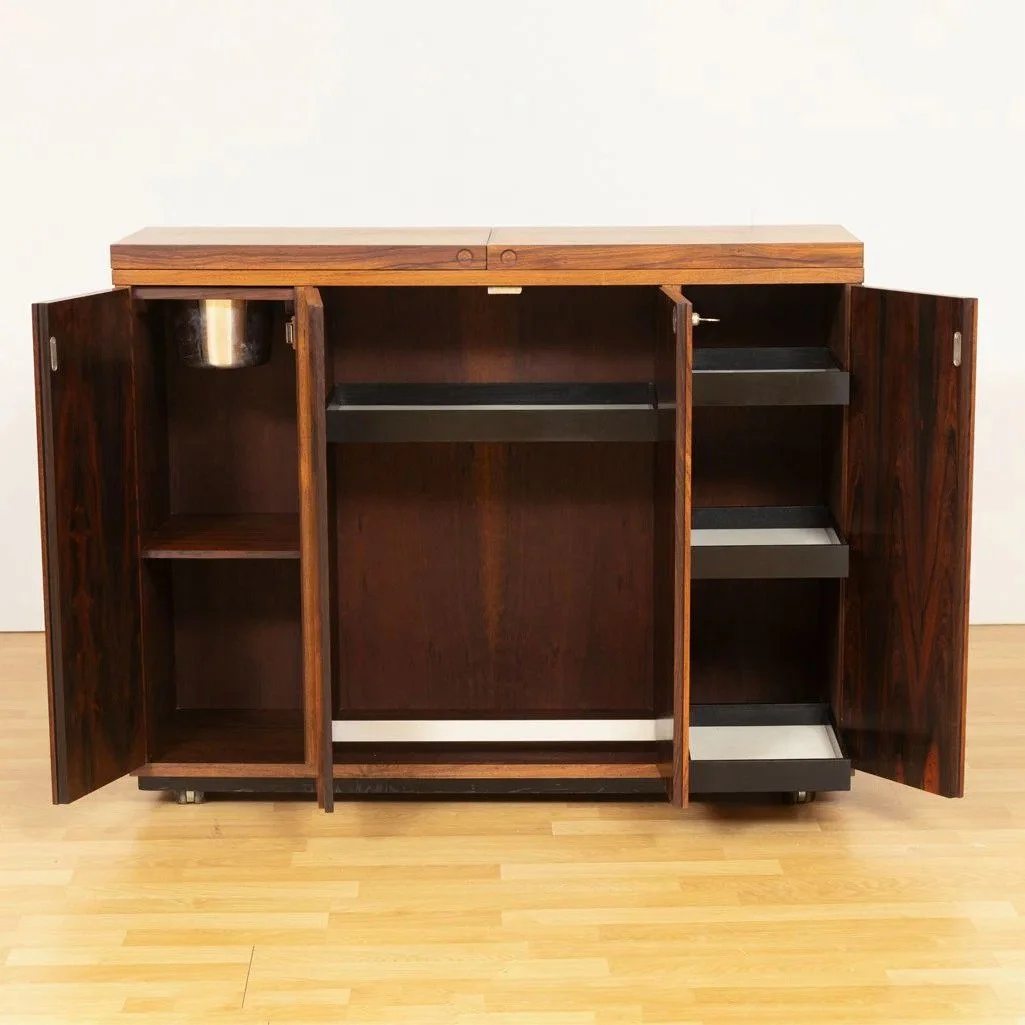 imgi_35_midcentury-danish-home-bar-in-rosewood-by-dyrlund_14_49369g.jpg