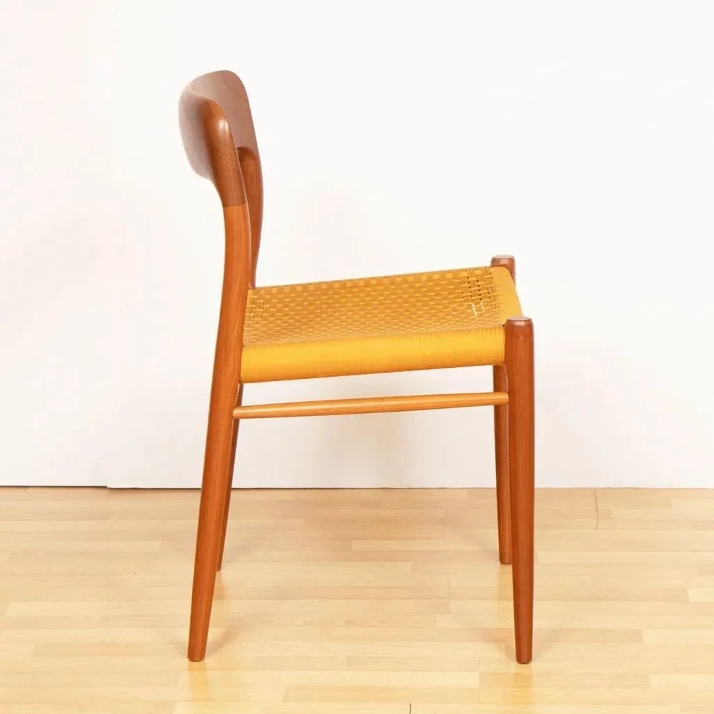 set-of-4-model-75-dining-chairs-in-oak-by-neils-moller_14_47284h.jpg.jpeg