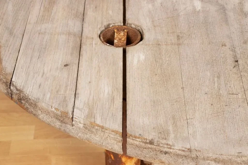 industrial-cart-wheel-coffee-table_14_47286d.jpg.jpeg
