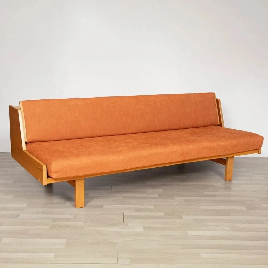 ge6-sofa-daybed-by-hans-wegner-c1960_14_47287d.jpg.jpeg