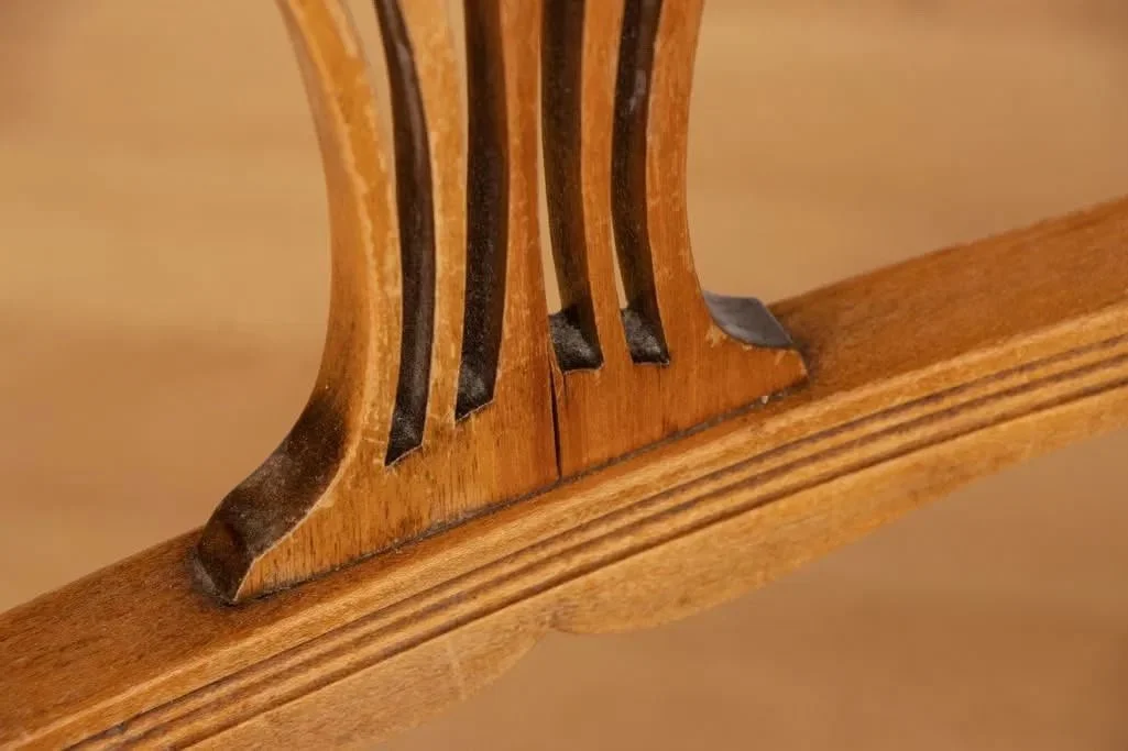 set-of-4-early-victorian-oak-and-leather-dining-chairs_14_47291j.jpg.jpeg