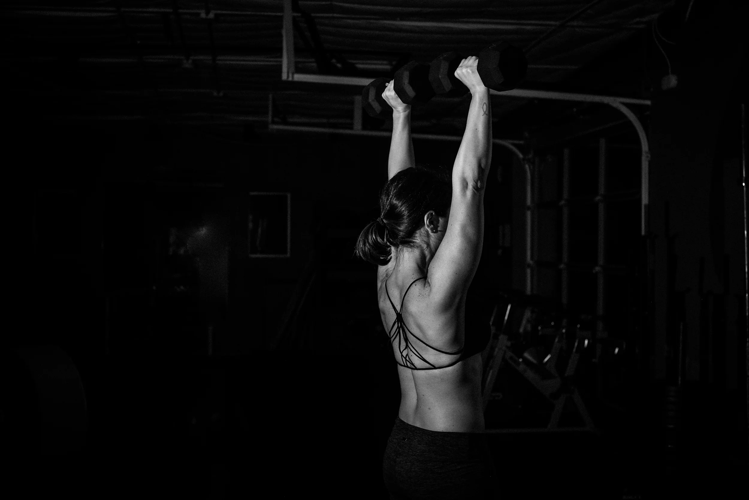 dumbbellthruster.jpg