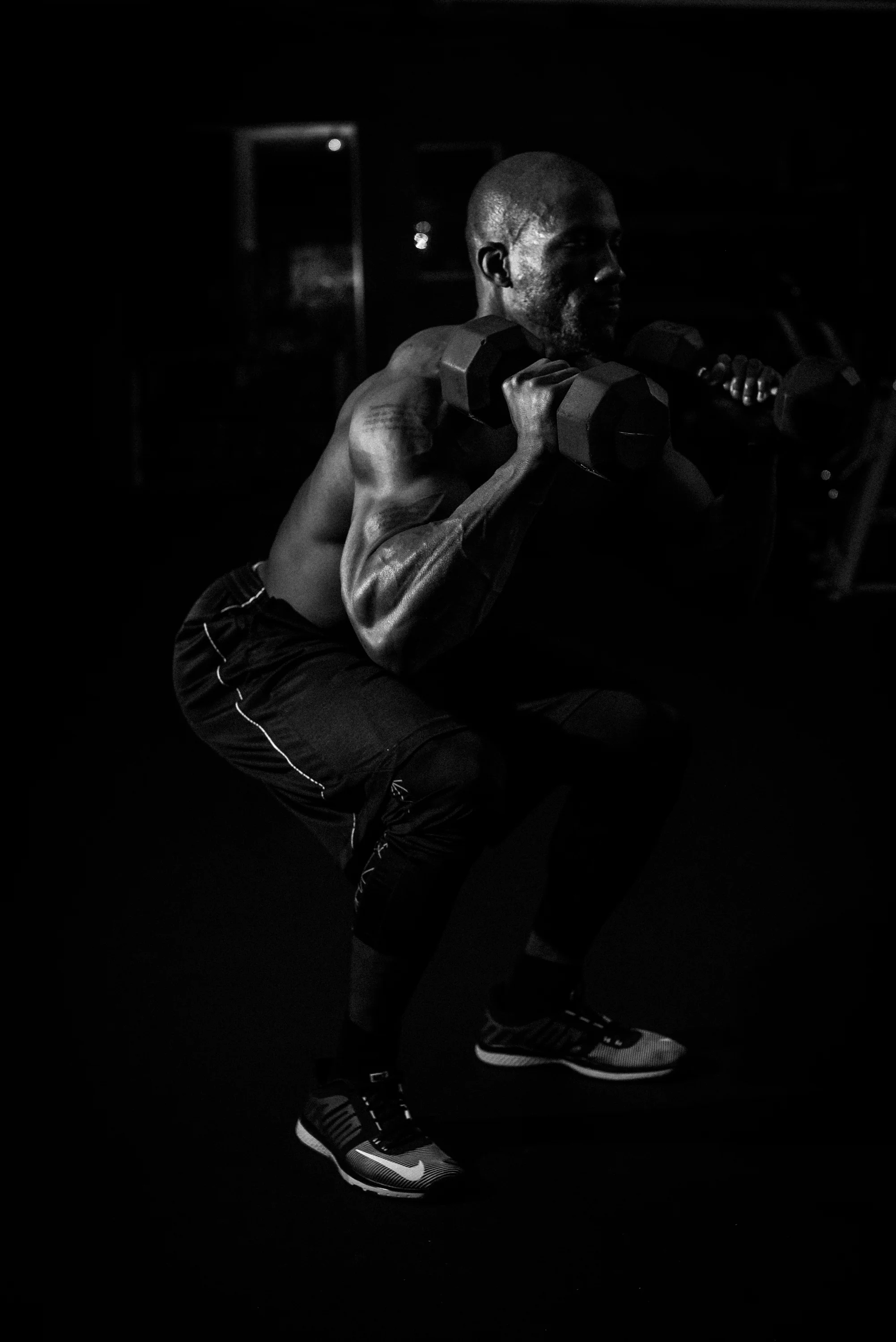 dumbbellthruster.jpg