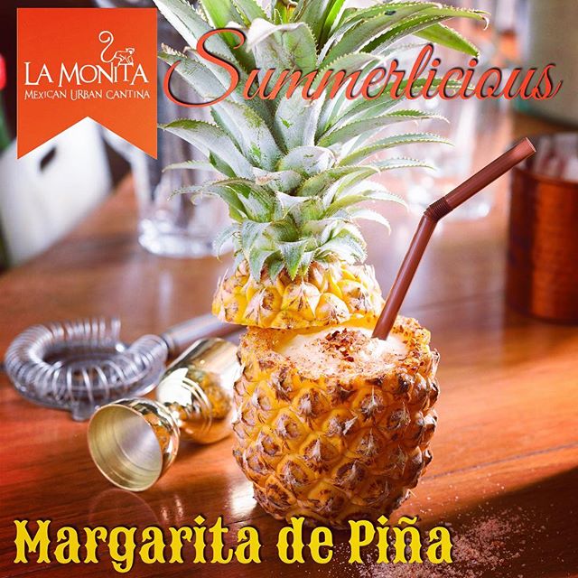 Refreshing the hot day with Margarita de Pi&ntilde;a, blended fresh pineapple with our signature margarita. Only at available La Monita Mexican Urban Cantina @emquatier #margarita #cocktails #summerdrink #summerlicious