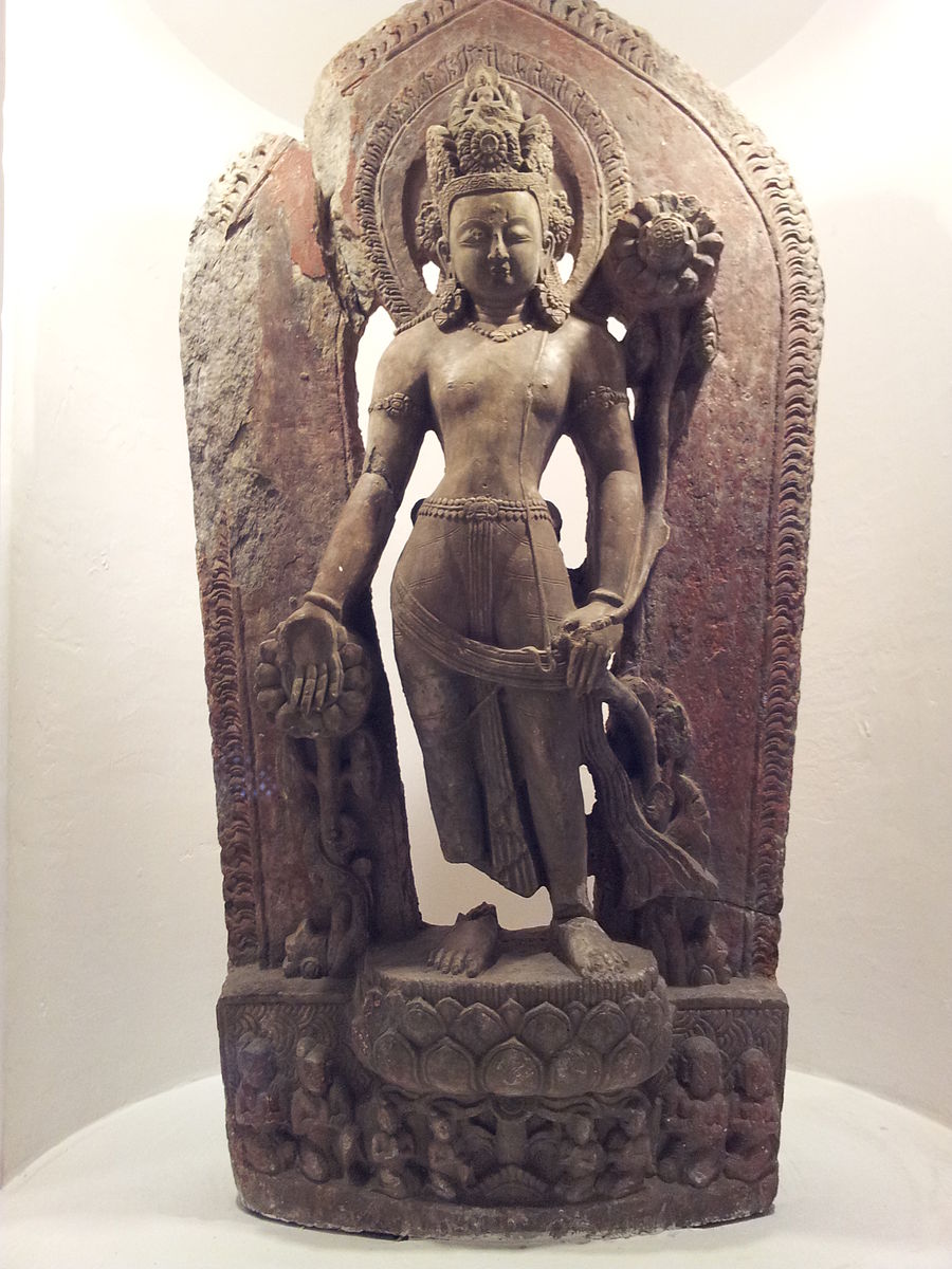 Statue_of_Vishnu_in_Patan_museum.jpg