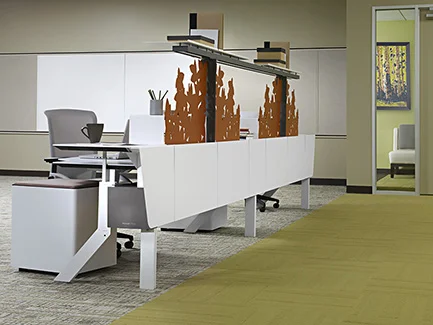 Training room with Hum. Minds at Work. single sided station and See Me Screens with Approach seating