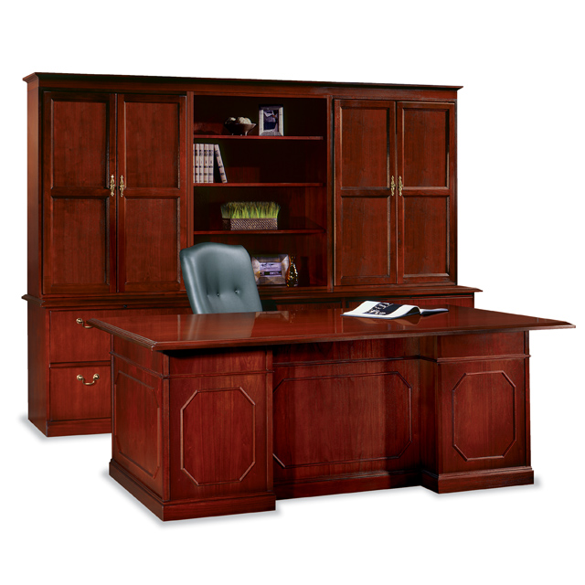 Highlight_Senator-Desk_1.jpg