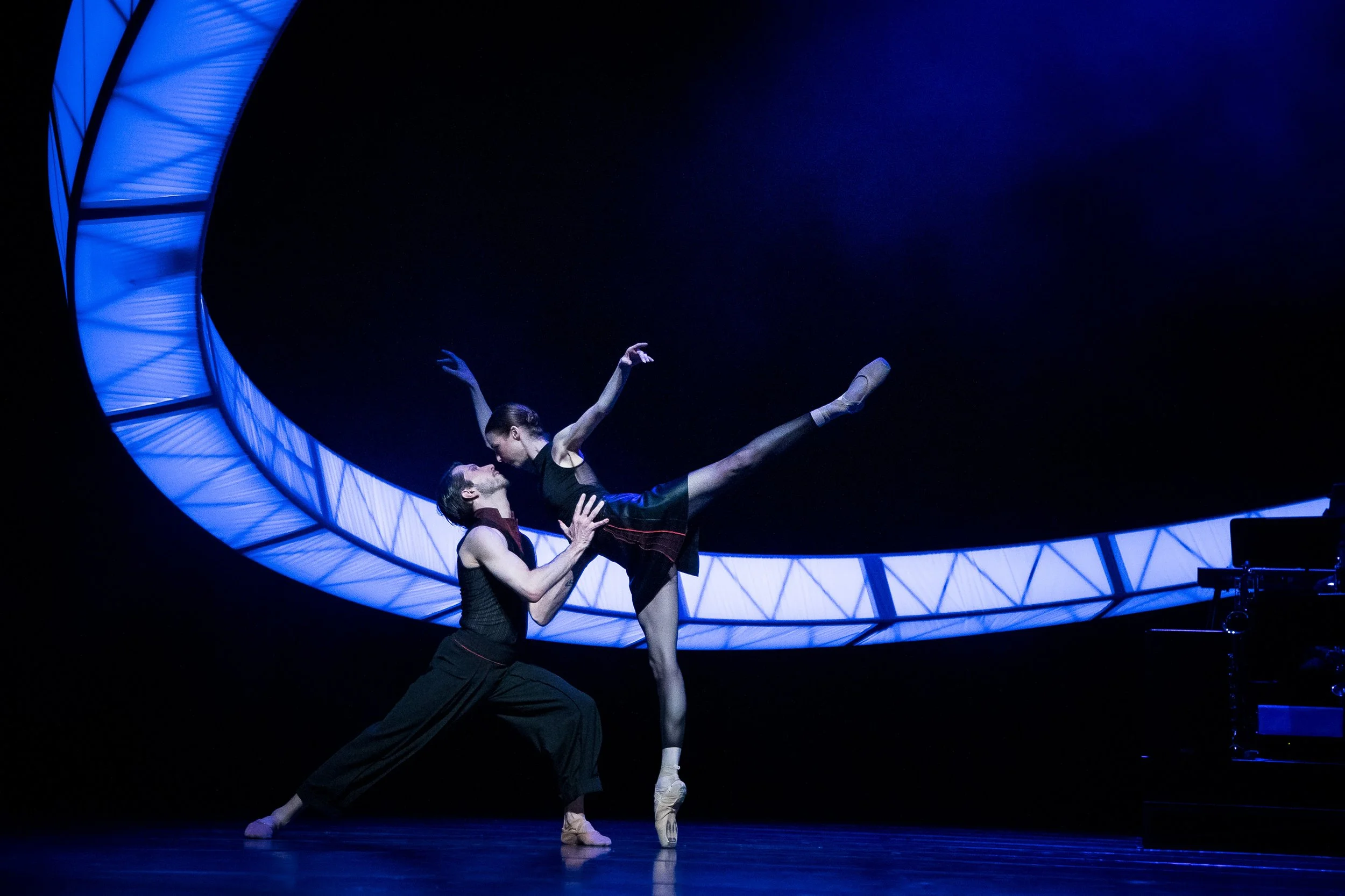 Deviations - Karlsruhe StaatsBallett 