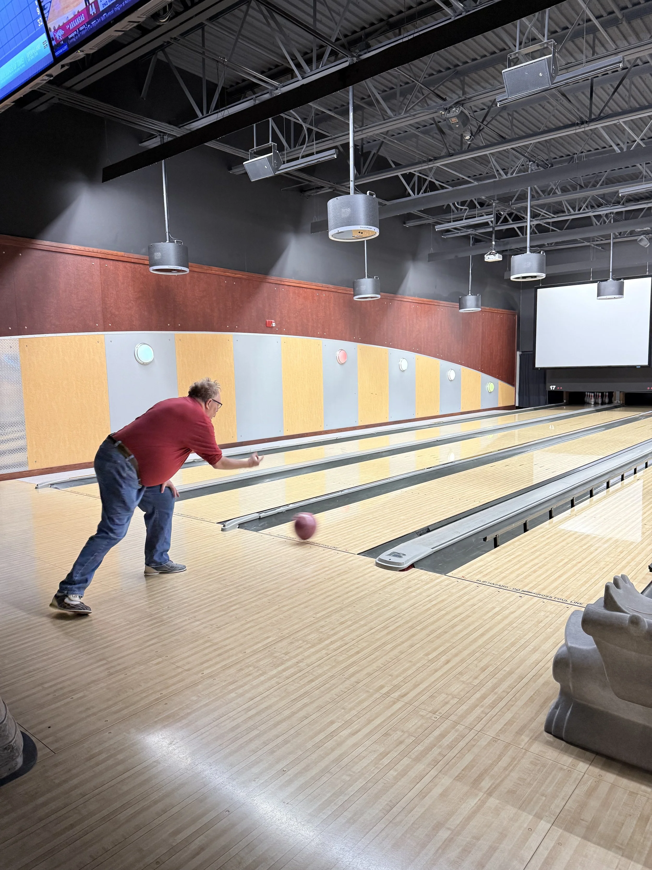 crey bowling.jpeg