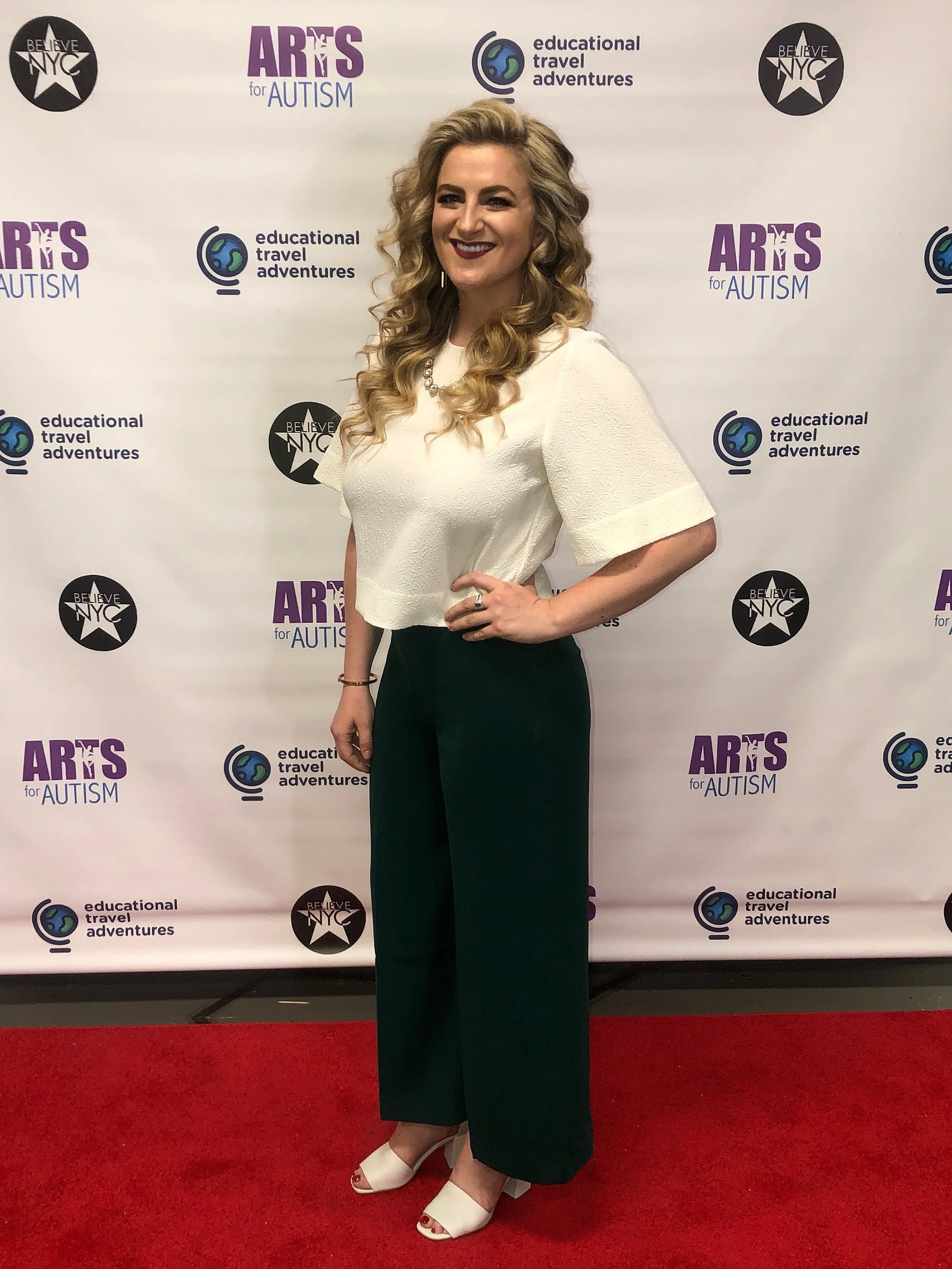Performing in the 2019 Arts for Autism concert hosted by Kelli O'Hara at The Gershwin Theatre.