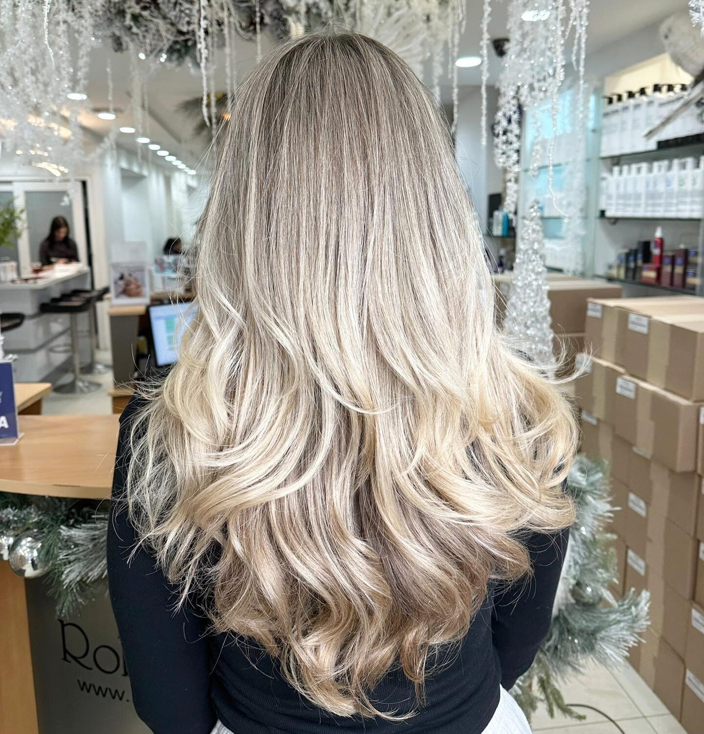 Beautiful balayage &amp; style.&rdquo;💫💫💫💫💫 hair done by: Oksana #blondbalayage #babylights #highlights #babylights #longhair #blondehair #goldblonde #balayage #ombrehair #brownhair #fadecolors #waveshair #blondhair #gold #wormblonde #shine #blo