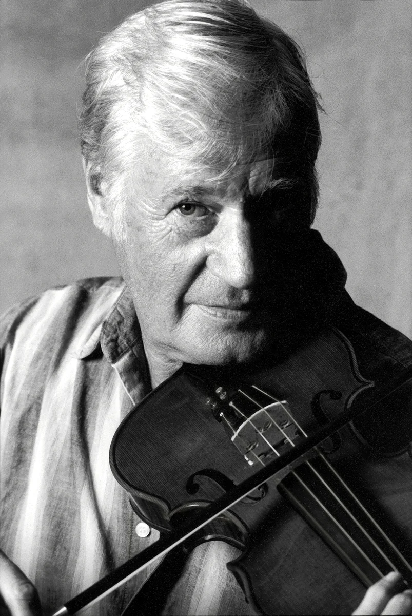 Arne & violin.jpg
