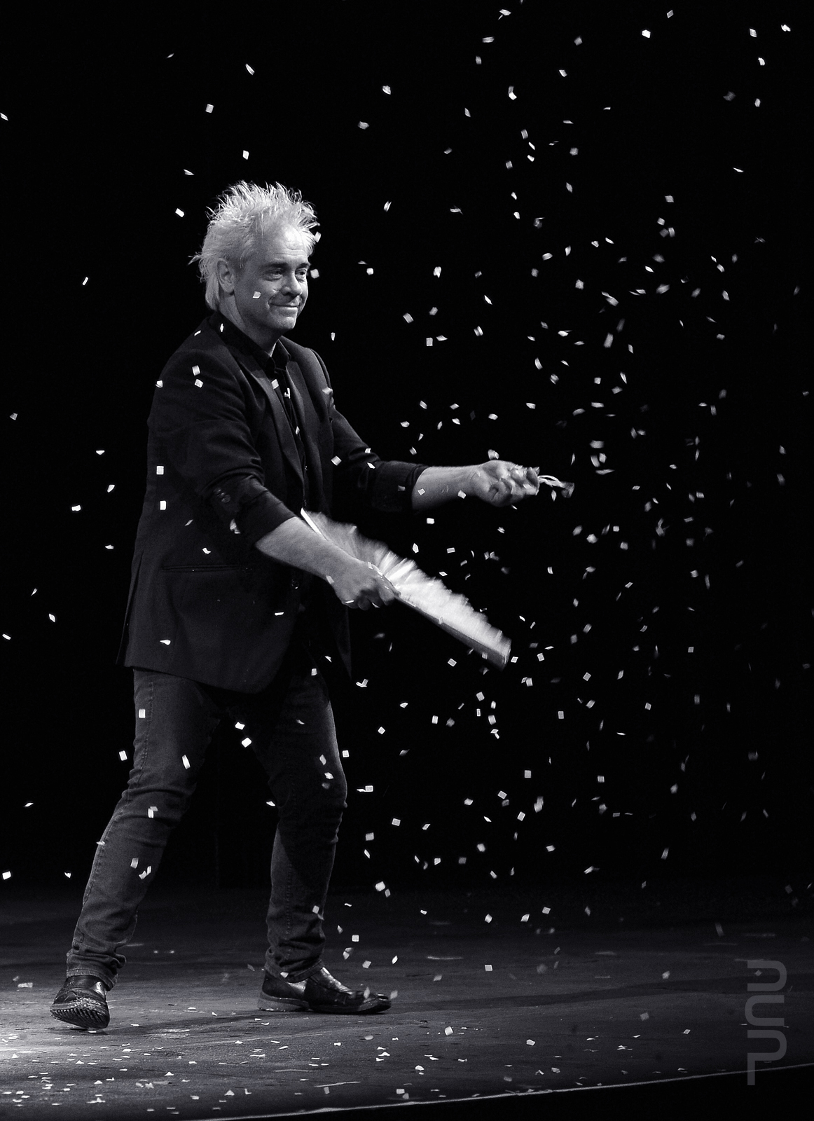 Magician Maxwell Blade