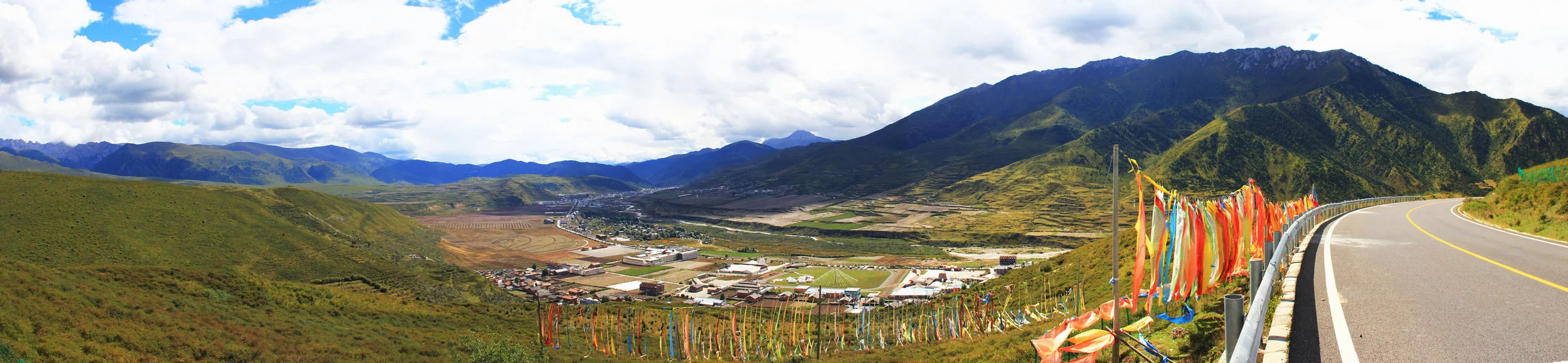 tibetpano.jpg