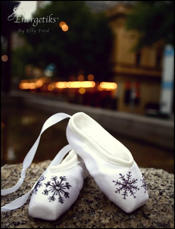 Then our mini pointe shoes headed over to the theatre (in the background here), and daydreamed of starring on stage! :D