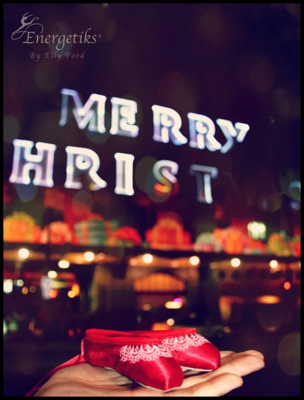 - and checking out the Christmas lights at Flinders Station :)