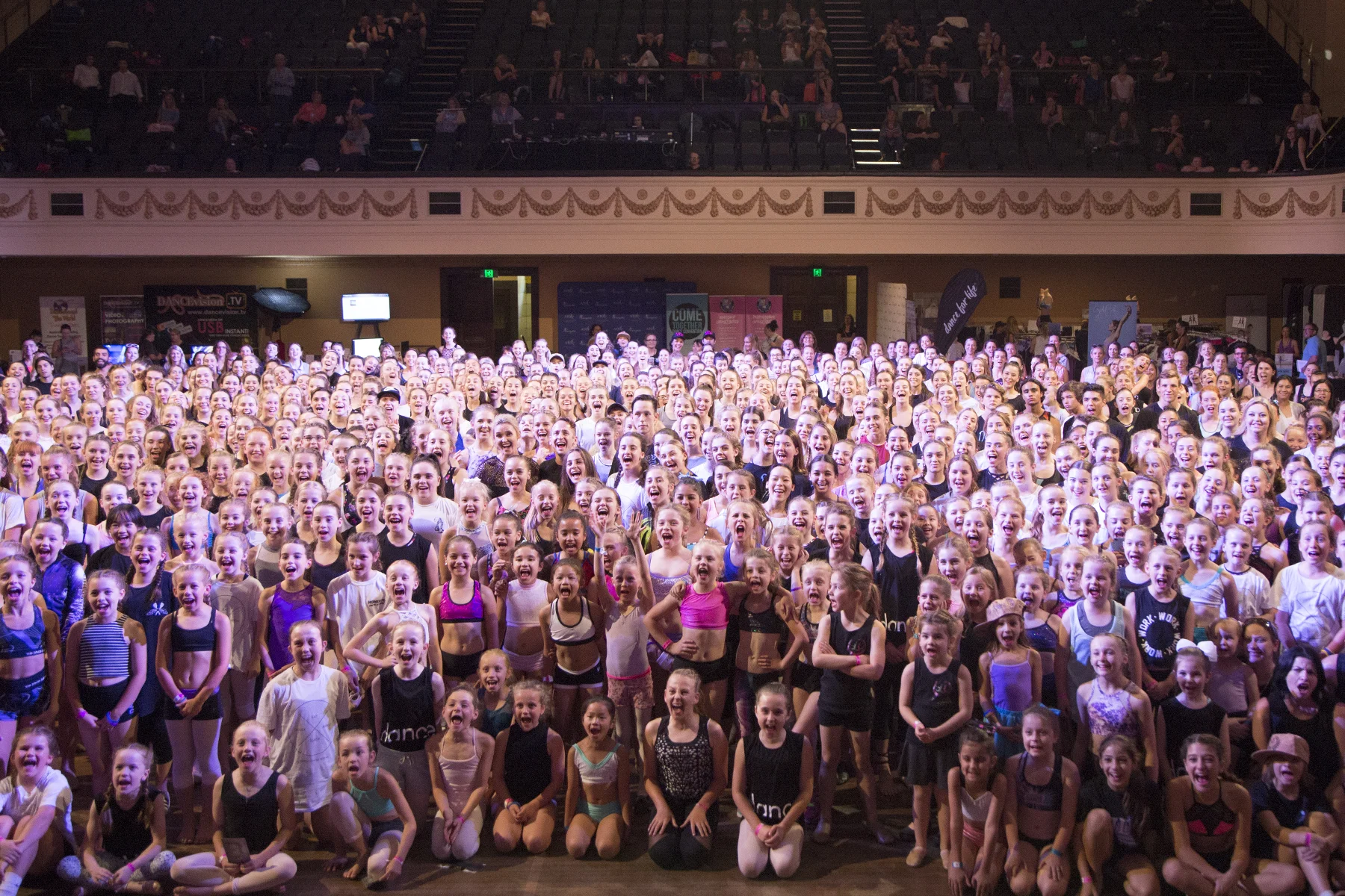 Dancers at VDF 2017