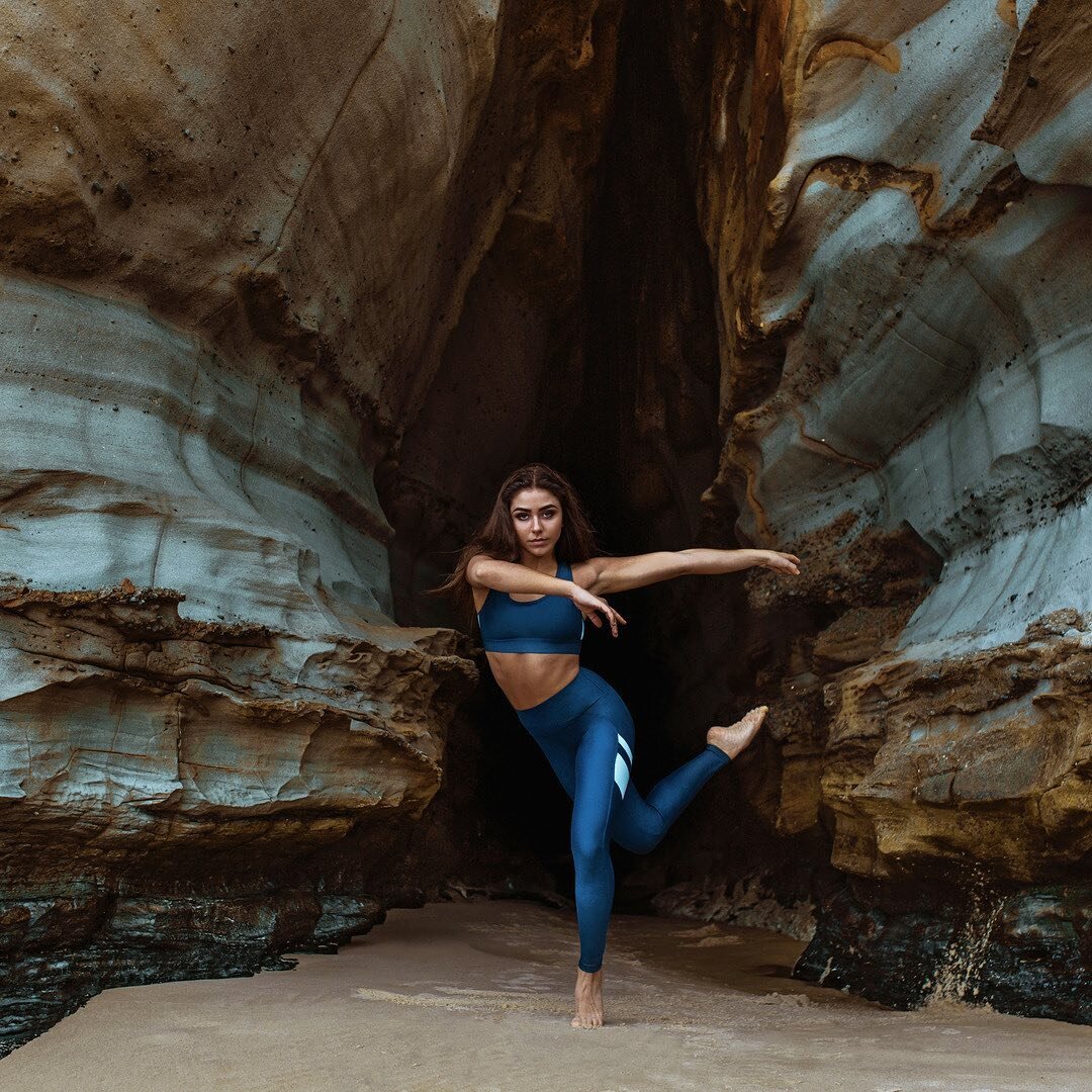 🌟 Fresh on the blog: We caught up with talented dancer Bella Pennimpede (at a gorgeous location in NSW 🌊🌄) to talk all about her dance journey, goals for the future, and to catch this stunning dancer in action! Head to the Energetiks blog now (lin