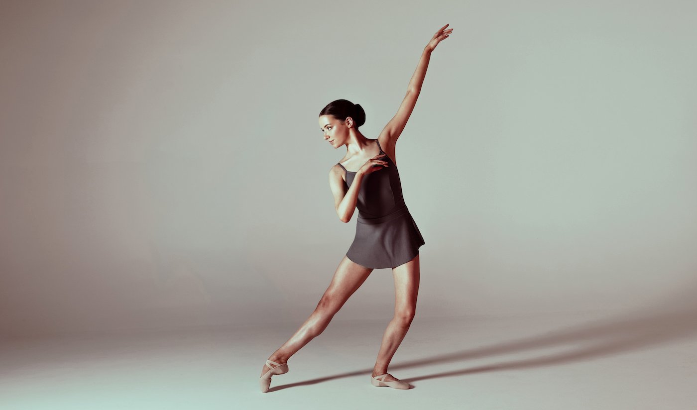 16 Easy Dance Photography Poses (That Look Hard!)