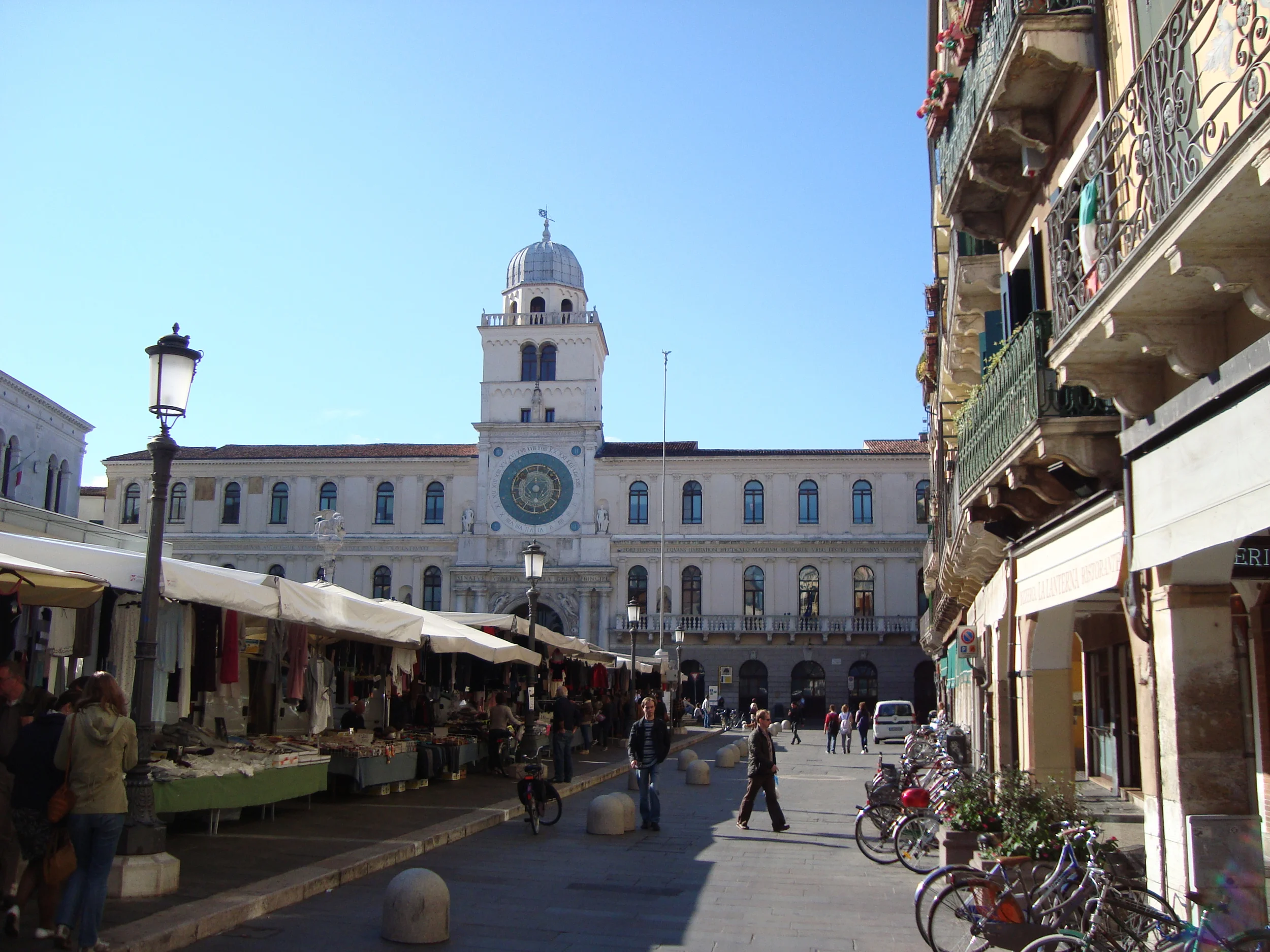 CRO Italy web 2011 - 05.jpg