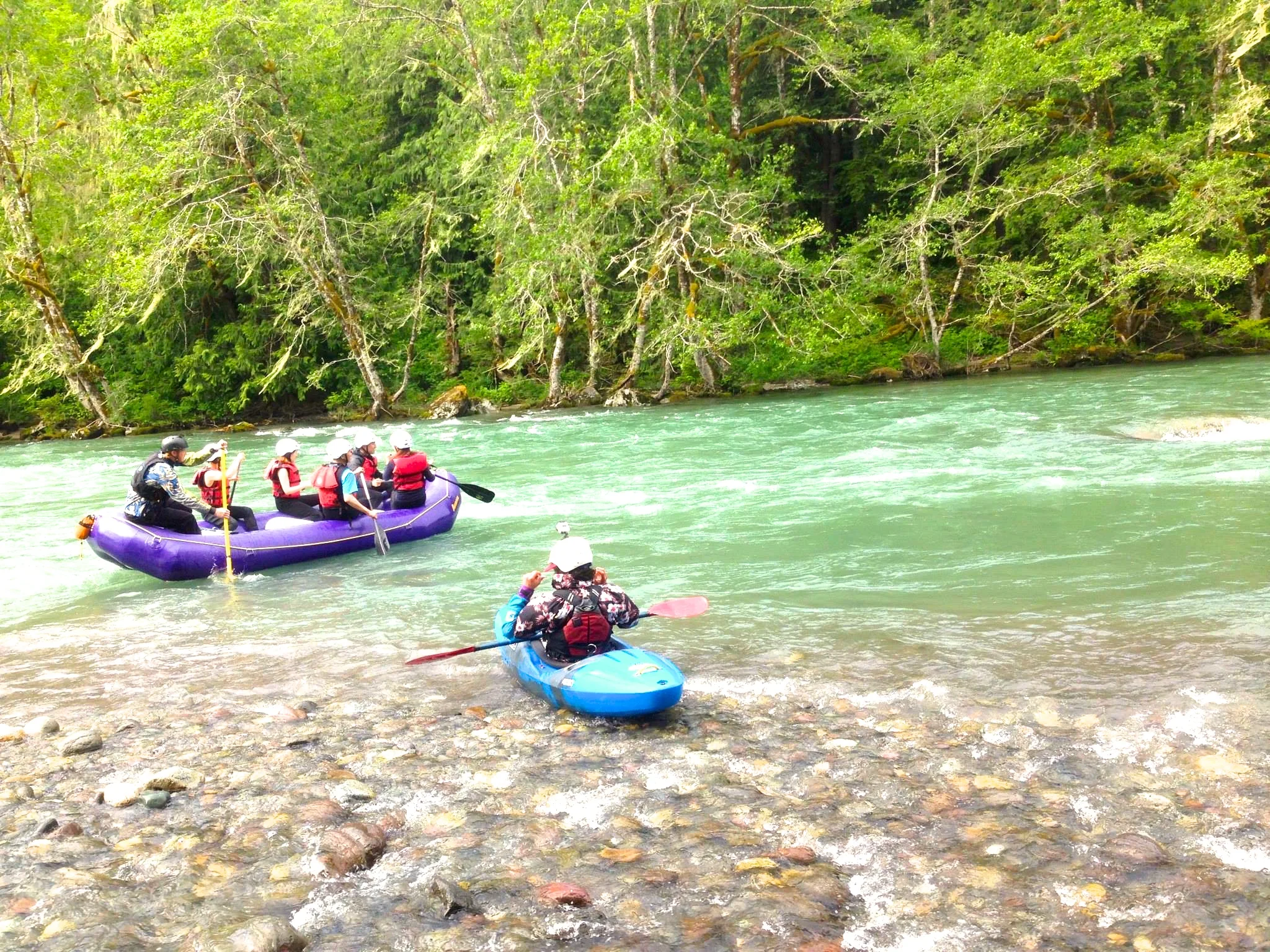 A small trip launches from White Chuck Boat Launch on the Sauk River. Smaller trips often require the use of a safety kayaker